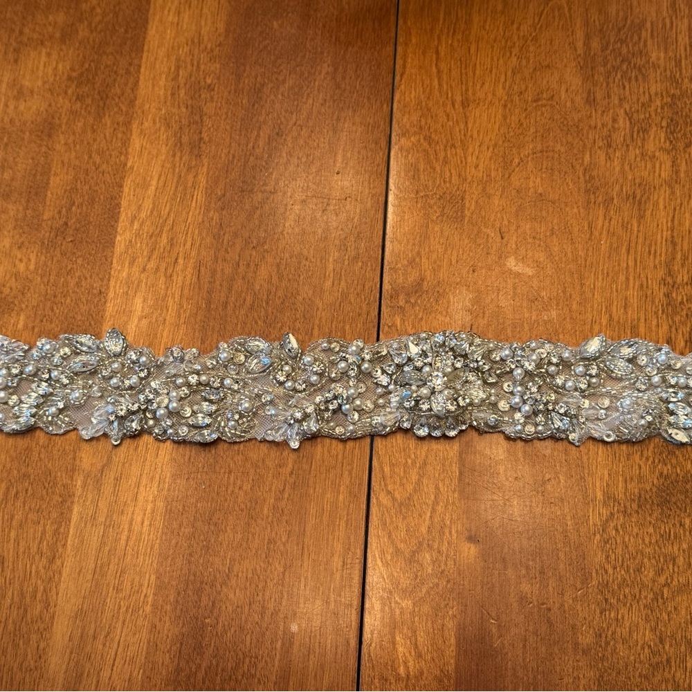 Embellished Silver Beaded Belt